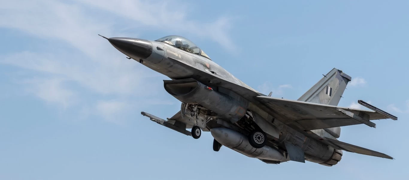 Τα ελληνικά F-16 έφτασαν στην Κύπρο χωρίς η Τουρκία να καταλάβει τίποτα